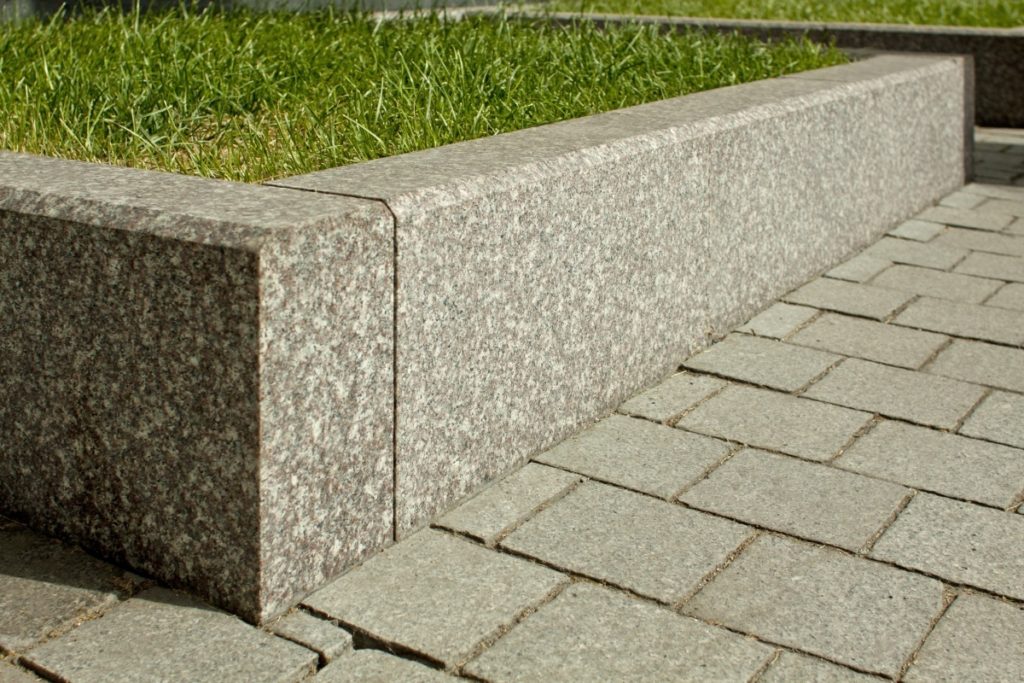 Бордюры в Ростове: Выбор, Виды и Преимущества